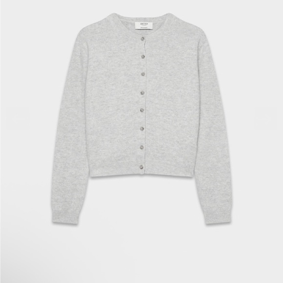 Aritzia Sweaters - NWOT Aritzia 100% Bare Cashmere Crew Cardigan small